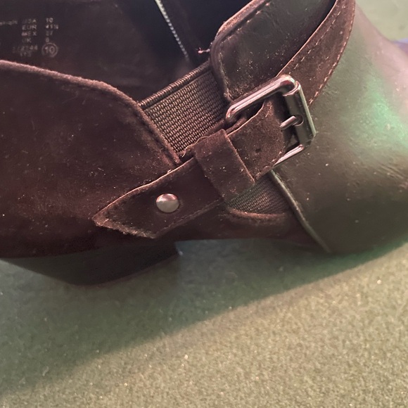 American Eagle Ankle Boots - Picture 5 of 9